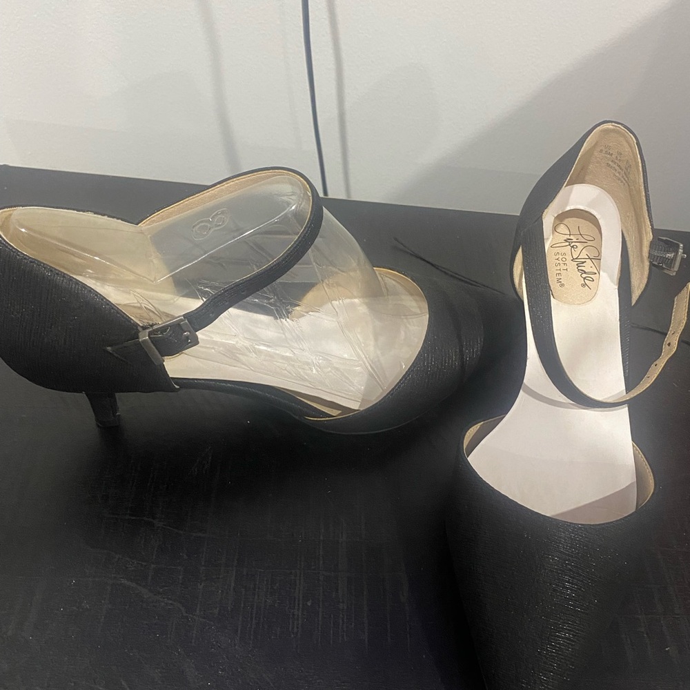 Women Shoes Life Stride Soft System size 8.5